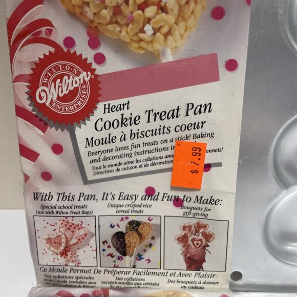 2 Vintage Wilton Heart Cookie Treat Pans Cake Pop Lollipop Mold Valentine 1995 - Picture 3 of 5